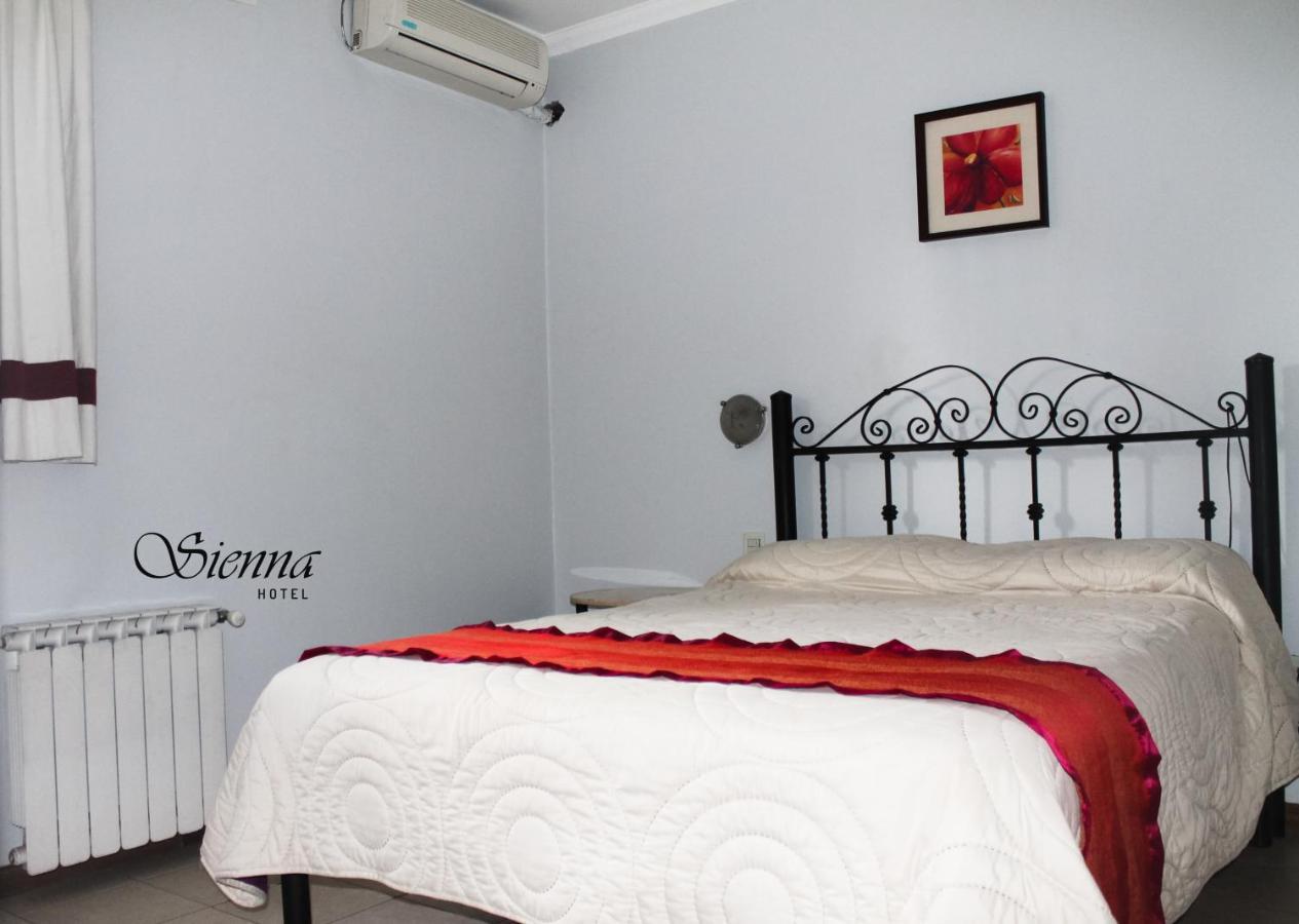 Hotel Sienna เมนโดซา ภายนอก รูปภาพ