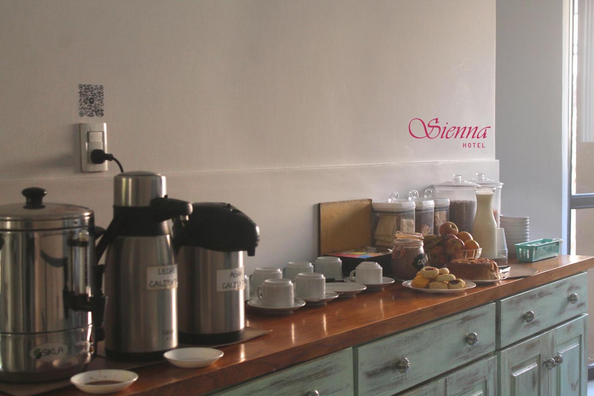 Hotel Sienna เมนโดซา ภายนอก รูปภาพ